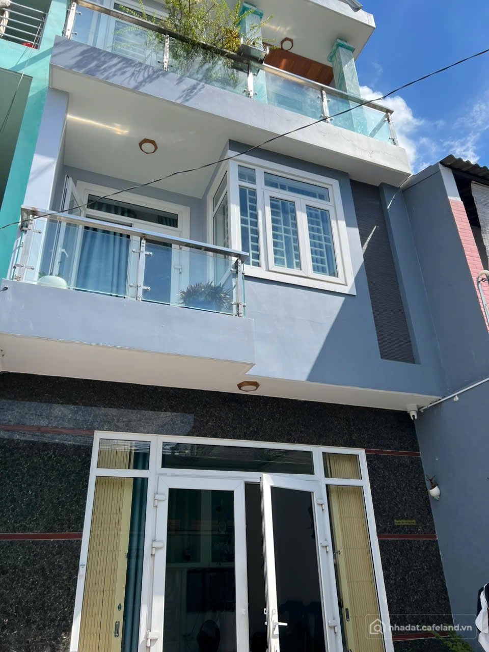 Bán nhà riêng: Nhà 3 Lầu hẻm xe hơi đường số 9 Linh Tây Thủ Đức, sổ hồng 65m2 ng