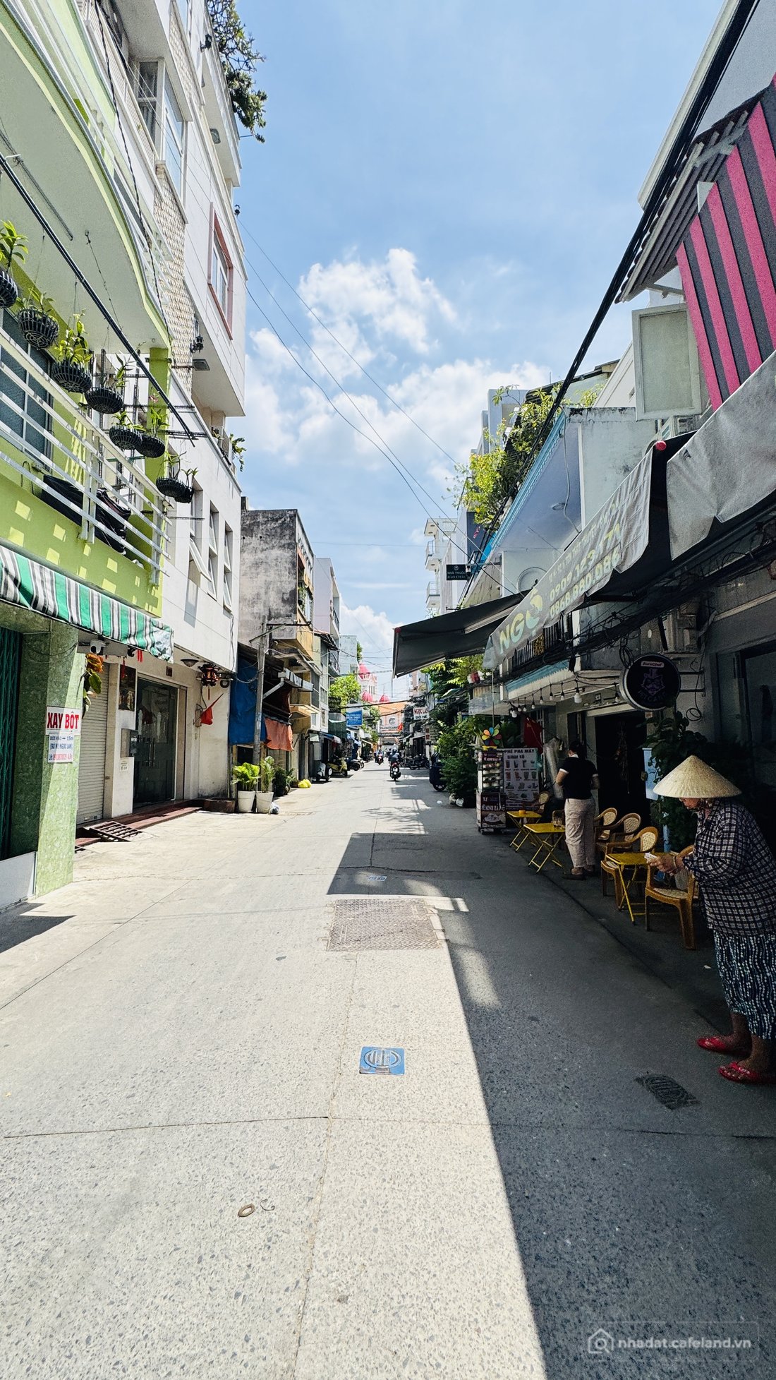 Bán nhà riêng: BÁN NHÀ CẤP 4 KHU NHÀ THỜ XÓM CHIẾU QUẬN 4