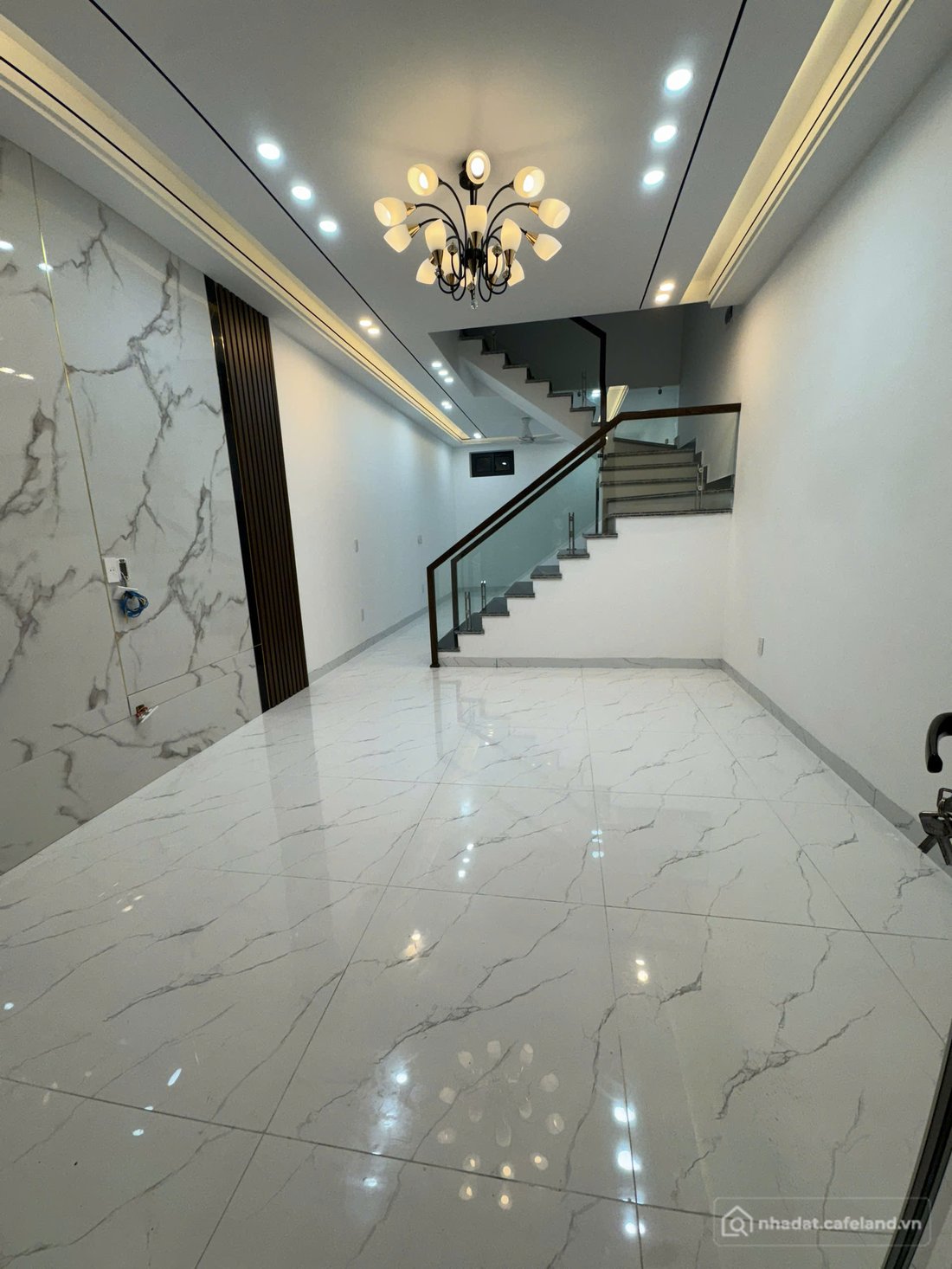Bán nhà riêng: Chính chủ gửi bán căn nhà xây mới tại Đông Hải 1- Hải An