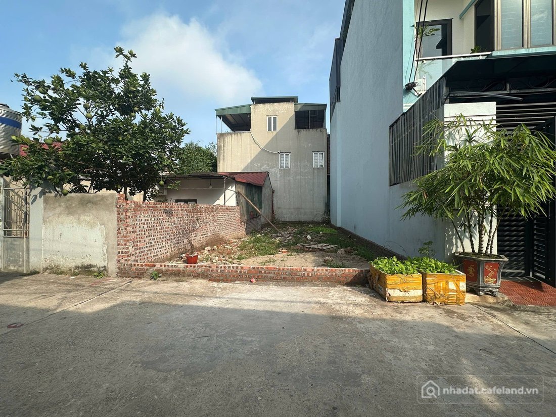 Bán đất thổ cư:  CHÍNH CHỦ CẦN BÁN NHANH LÔ ĐẤT ĐẸP HÒA LẠC