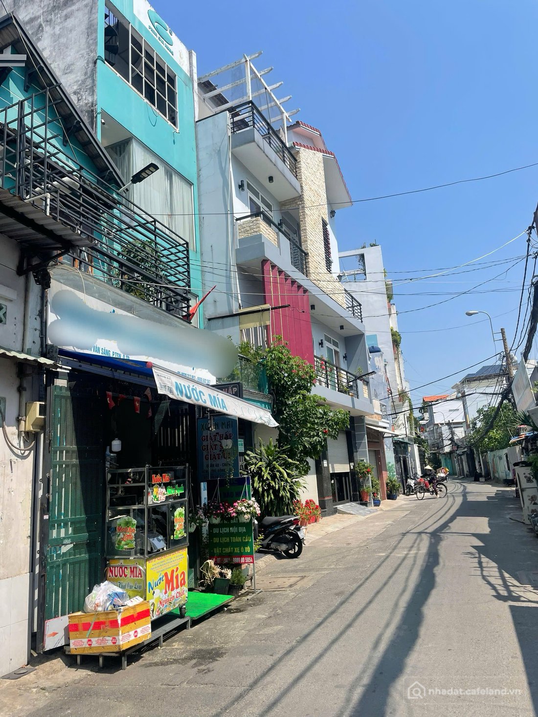 Bán nhà riêng: Đường nhựa thông xe tải né trung tâm p.Tân Sơn Nhì giáp Tân Bình,
