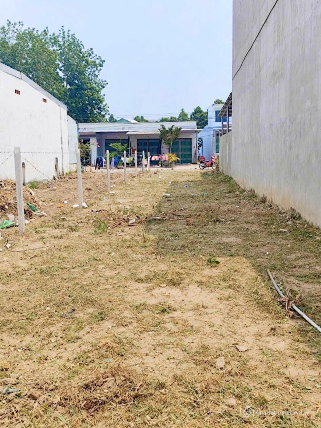 Bán đất thổ cư: Bán đất Chơn Thành Bình Phước, mặt tiền đường nhựa, dân cư có sẵ