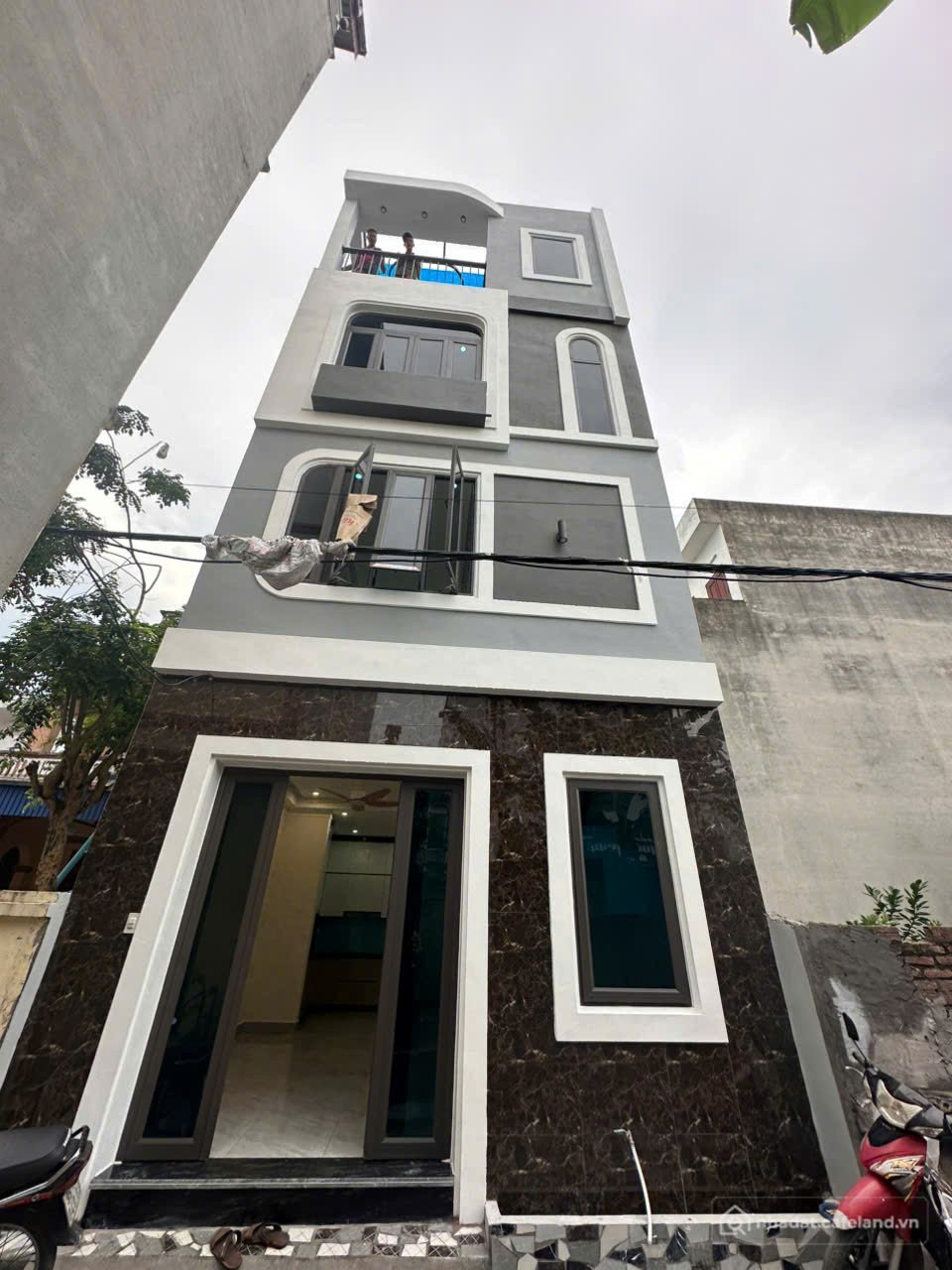 Bán nhà riêng: CHÍNH CHỦ GỬI BÁN CĂN NHÀ 4 TẦNG, 39.5m² Tại Thôn Thái Bình, M