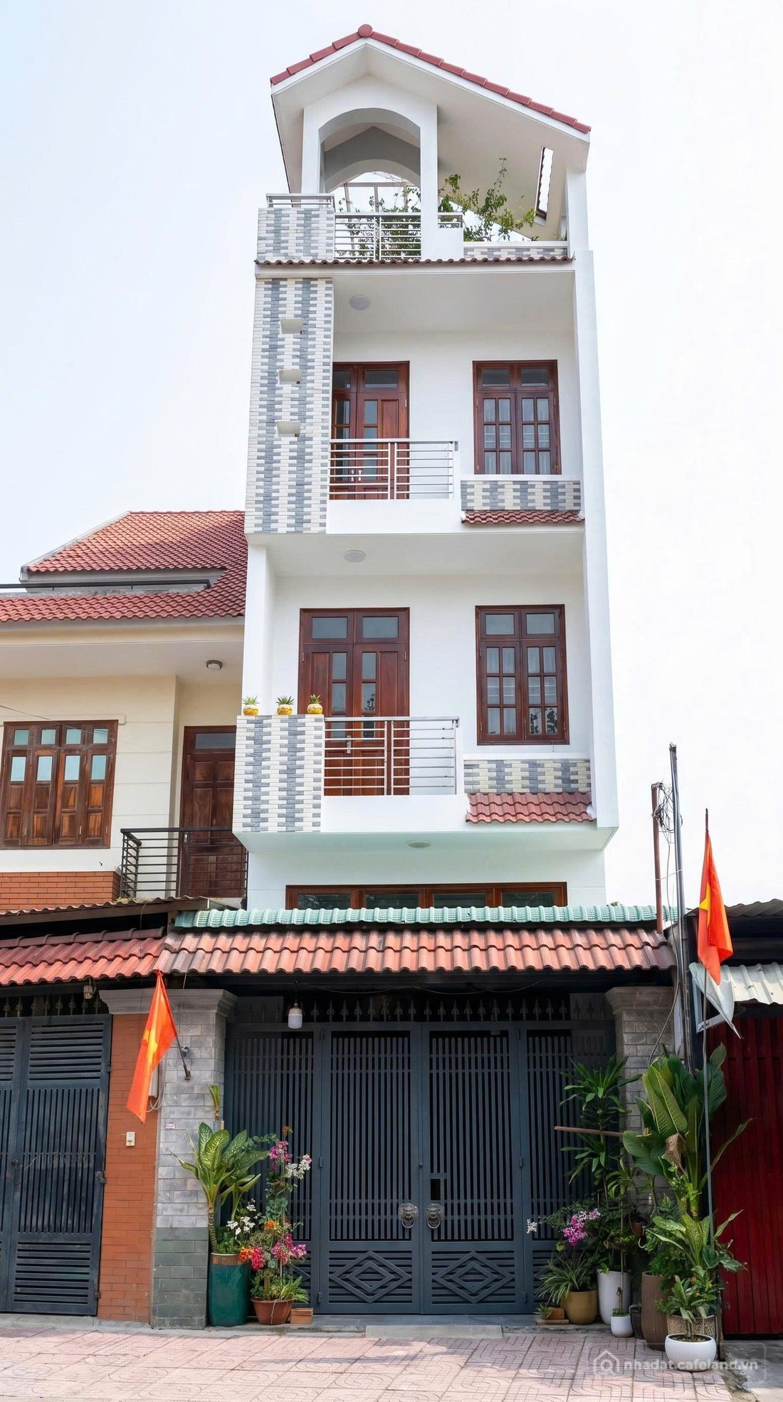 Bán nhà riêng: BÁN NHÀ MẶT TIỀN ĐƯỜNG SỐ 8, PHƯỜNG LINH TRUNG (81,9M2) 12.7 TỶ. 