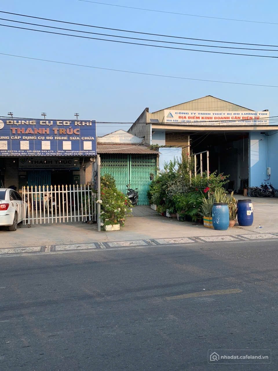 Bán nhà riêng: (S907) Bán nhà mặt tiền Bến Than, xã Hòa Phú, dt 102m2, giá 2 tỷ 