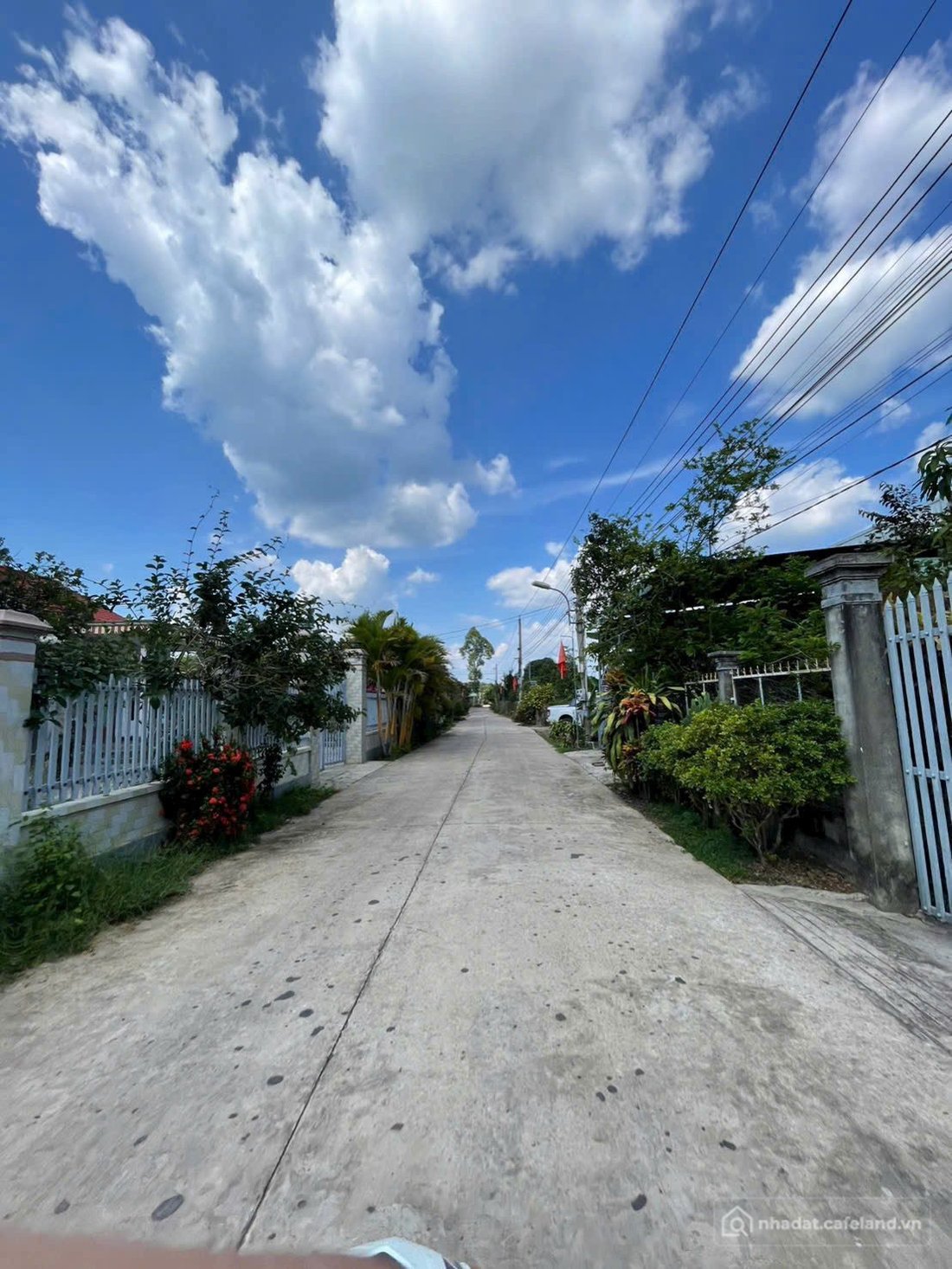 Bán đất thổ cư: 599m2 Đất Thổ Cư: Ngang 10m dài gần 60m - Gần Khu Công Nghiệp 1.