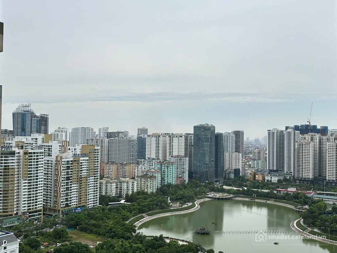 Bán căn hộ chung cư: Em bán nhanh căn hộ 2 phòng ngủ 2 vệ sinh view hồ Thanh Xuâ