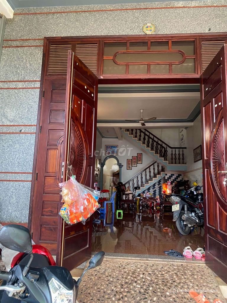 Bán nhà riêng: Bán nhà 139,6m² ngang 5,5m giá 6 tỷ tại Phường Phước Bình