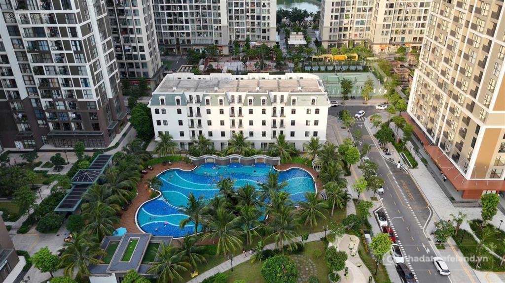 Bán nhà riêng: 2 căn hot nhất liền kề tonkin vinhomes smart city,150m2 ,view bể 