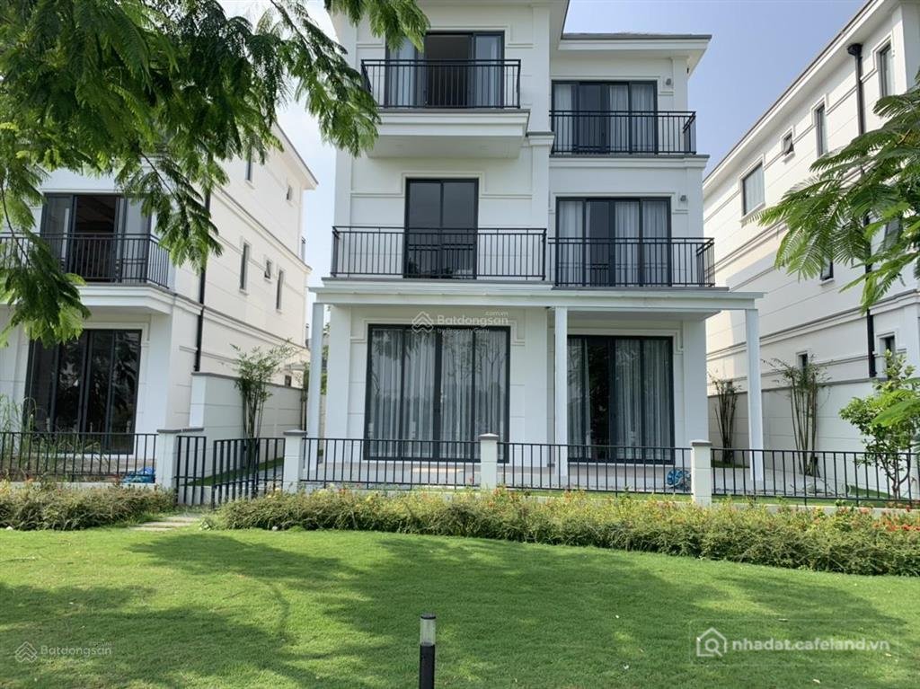 Bán nhà riêng: Tôi chính chủ cần bán nhanh nhà phố nine south. dt 7x20 giá 16 tỷ