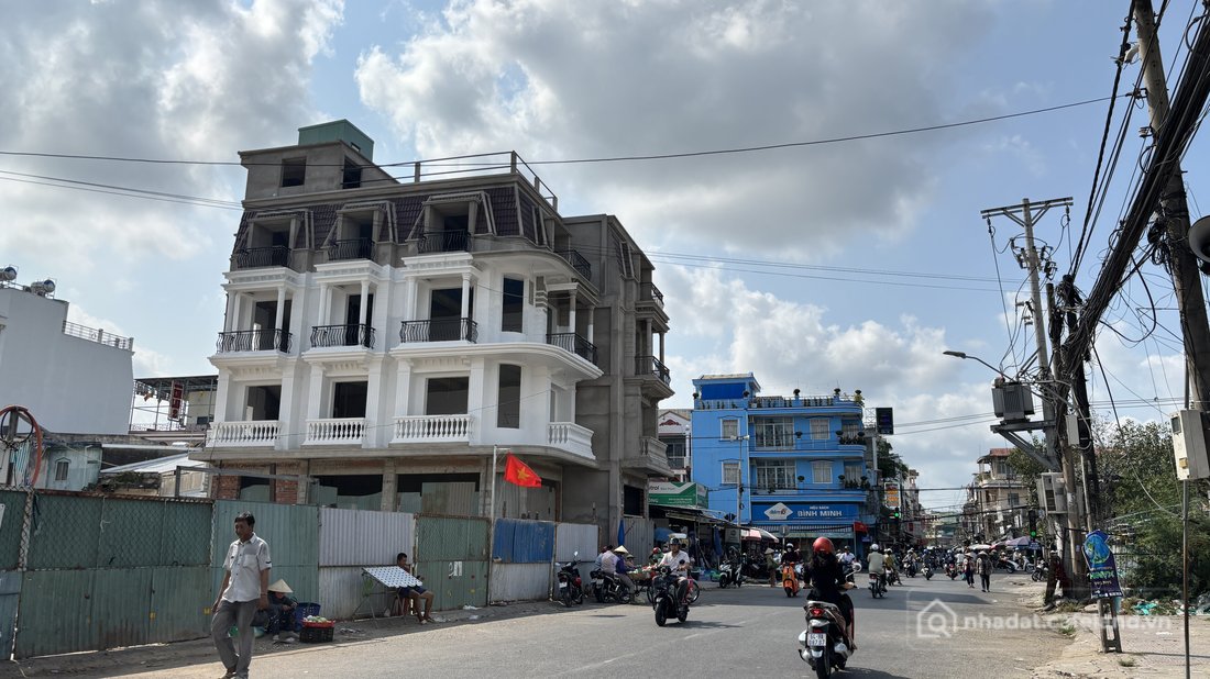 Bán nhà riêng: SHOPHOUSE 7M MẶT TIỀN ĐƯỜNG SỐ 1, TRUNG TÂM CHỢ CÁI VỒN