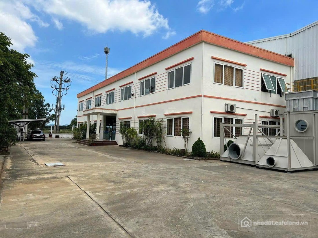 Nhà kho - Xưởng: Cho thuê nhà xưởng 10.000m2 trong KCN tỉnh Vĩnh Phúc