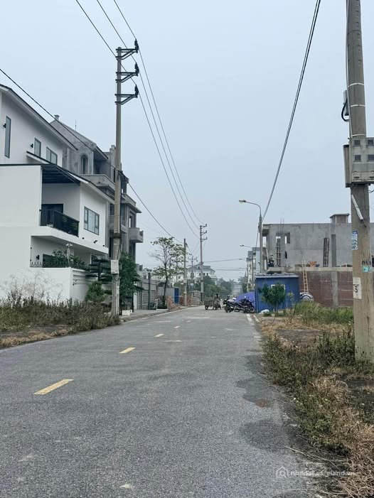 Bán đất thổ cư: Chính chủ gửi bán đất khu đô thị Mỹ Lộc, view vườn hoa, công viê