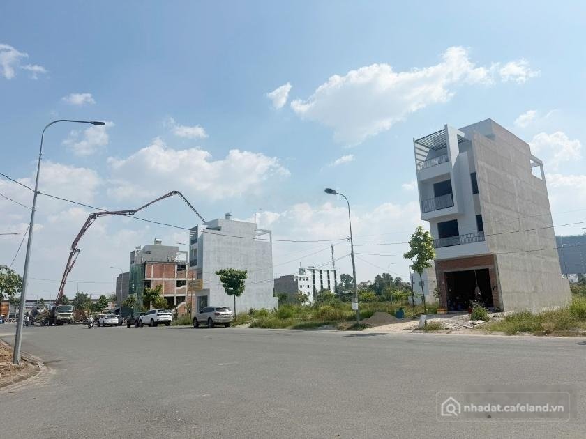Bán đất thổ cư: Cần bán lô đường thông dự án Đông Bình Dương vị trí đẹp giá rẻ n