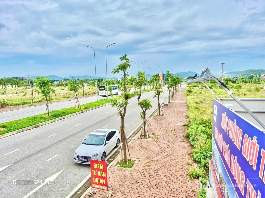 Bán đất thổ cư: Duy nhất 1 lô 1 tỷ 3xx - sổ đỏ trao tay - kđt thành đông chí lin
