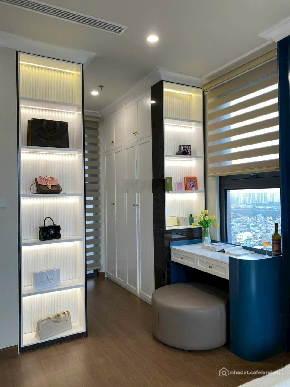 Bán căn hộ chung cư: Bán CC The Matrix One, 107m2, 16,6 tỷ tại Lê Quang Đạo, p M