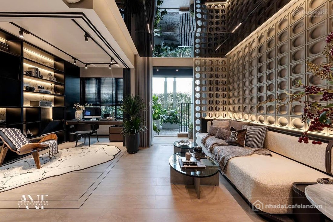 Bán căn hộ chung cư: Bán căn góc 62m2 2N2VS toà VIP E1 giá 5.65 tỷ bao phí ưu ti