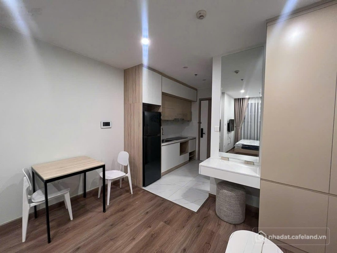 Bán căn hộ chung cư: Bán gấp giảm 300tr căn hộ Studio 30,6m giá 2tỷ tòa GS1 - tạ