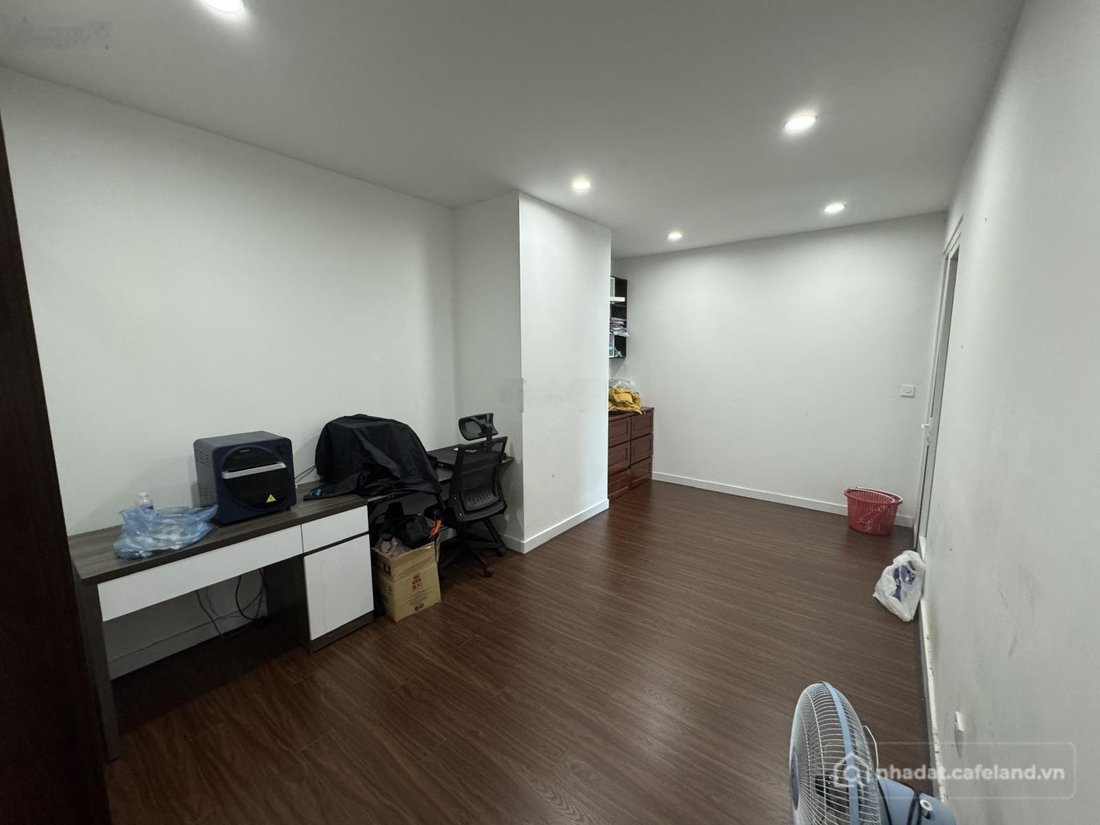 Bán căn hộ chung cư: Chính chủ CC Hồ Gươm Plaza 102 Trần Phú Hà Đông 141m2, view