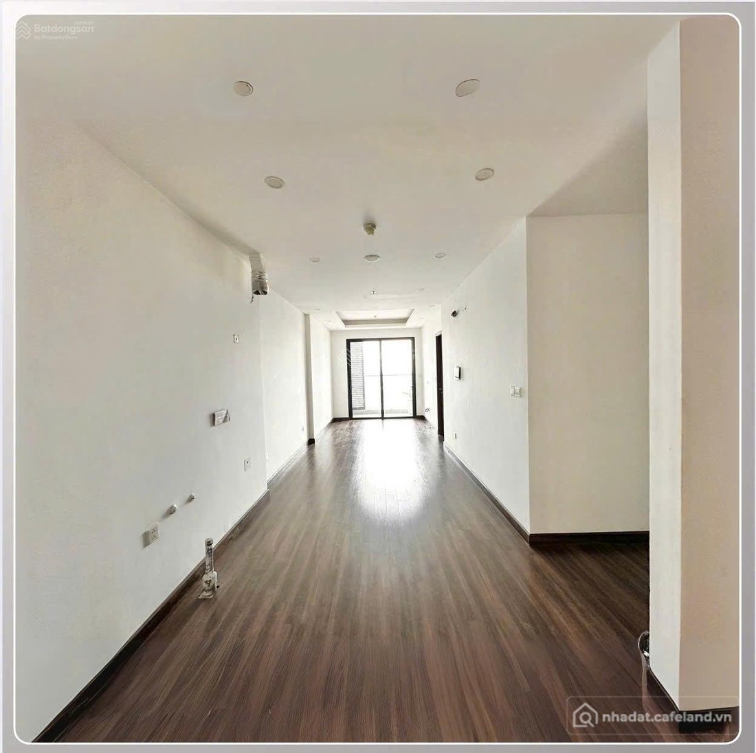 Bán căn hộ chung cư: Bán căn hộ 2PN 2WC giá 2.67 tỷ tòa Tulip | Hoàng Huy Commer