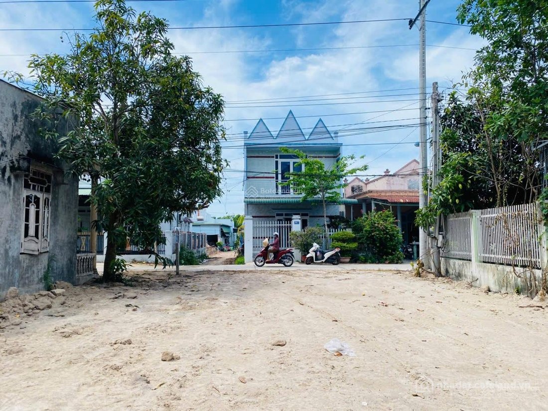 Bán đất thổ cư: 9x16,8(134,6m2) Ngay Chợ Bình Tân - Hẻm Ô Tô Nguyễn Tri Phương, 