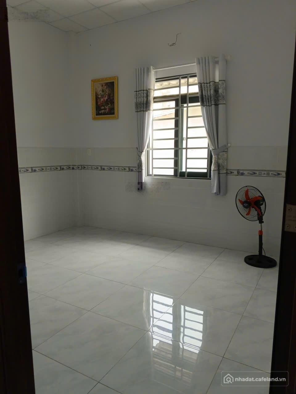 Bán nhà riêng: Bán nhà riêng ấp chợ Long Hựu Đông Cần Đước Long An 279m² thổ cư 