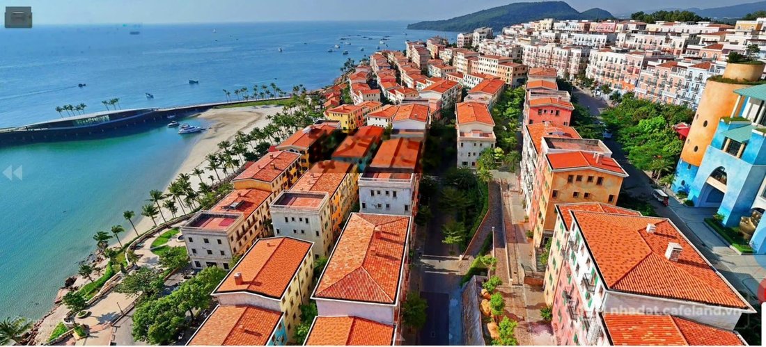 Bán nhà phố dự án: Bán cặp shophouse đường Venice Thị trấn Hoàng Hôn - Phú Quốc