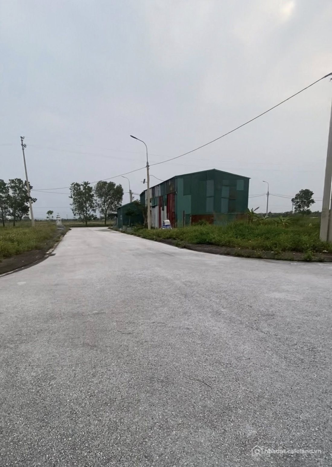 Bán đất thổ cư: Bán nhanh lô biệt thự 2 mặt tiền 200m2 tại Quảng Định, Quảng Xươ