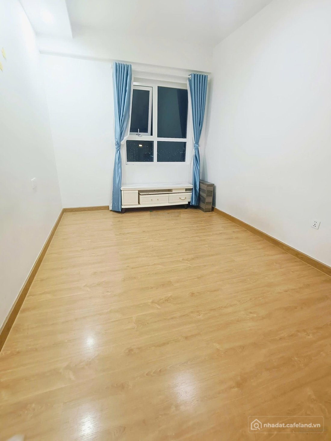 Bán căn hộ chung cư: Bán nhanh căn 1PN nhà trống 2.450 tỷ đang có sẵn hợp đồng t