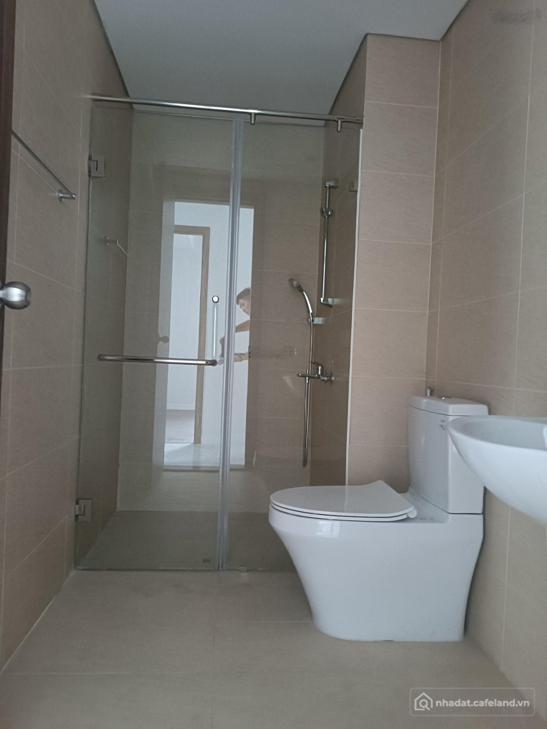 Bán căn hộ chung cư: Chính chủ bán căn Opal Boulevard 2PN-85m2-3,8 tỷ, view Đông