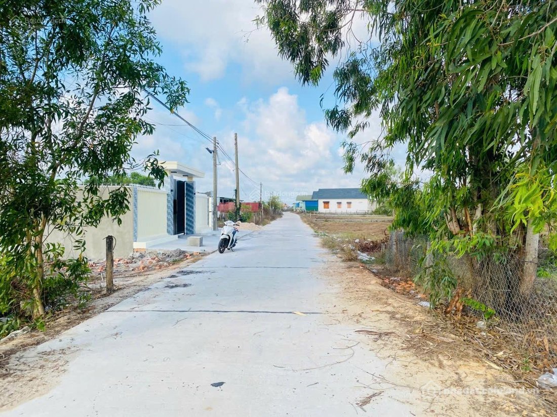 Bán đất thổ cư: Chủ kẹt tiền bán nhanh 29x67(2.000m²) H. Nguyễn Thông, Tân Bình,