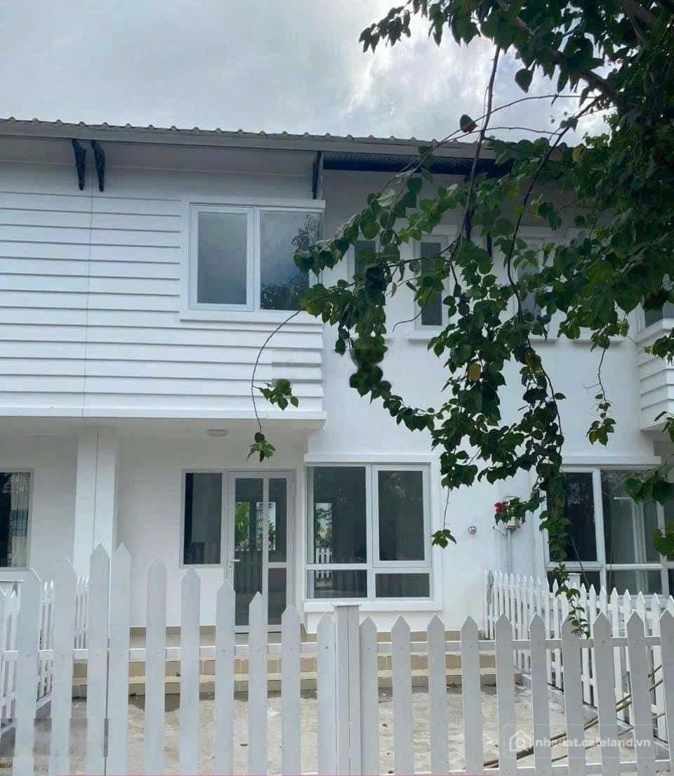 Bán nhà phố dự án: Nhà phố DTA, Nhơn Trạch Đồng Nai, 1,4 tỷ