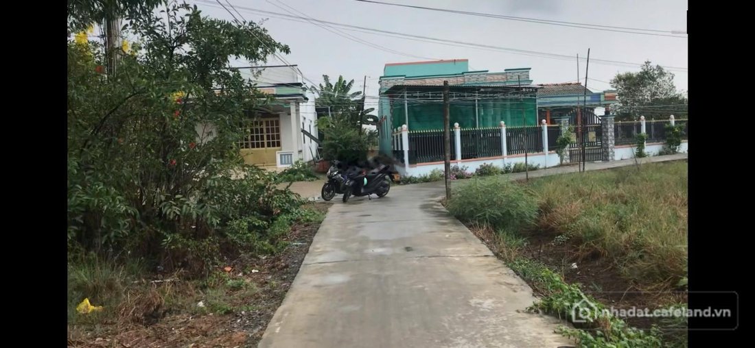 Bán đất thổ cư: Đất đẹp Tân Tập 305m², đường bê tông xe hơi vào thoải mái