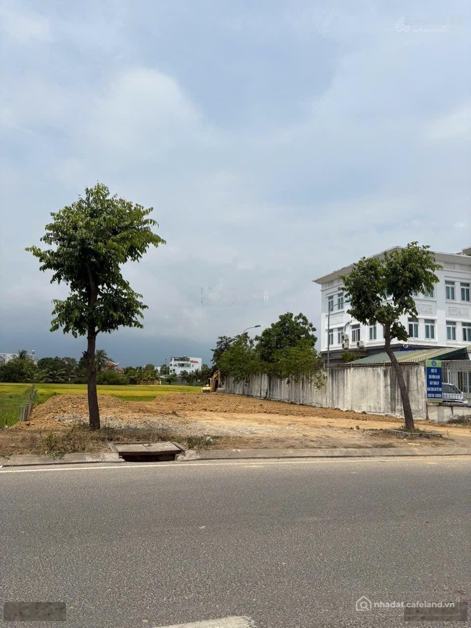 Bán đất thổ cư: Mặt tiền đường (K10) Đinh Tiên Hoàng ngay TT phường Ninh Hoà - c