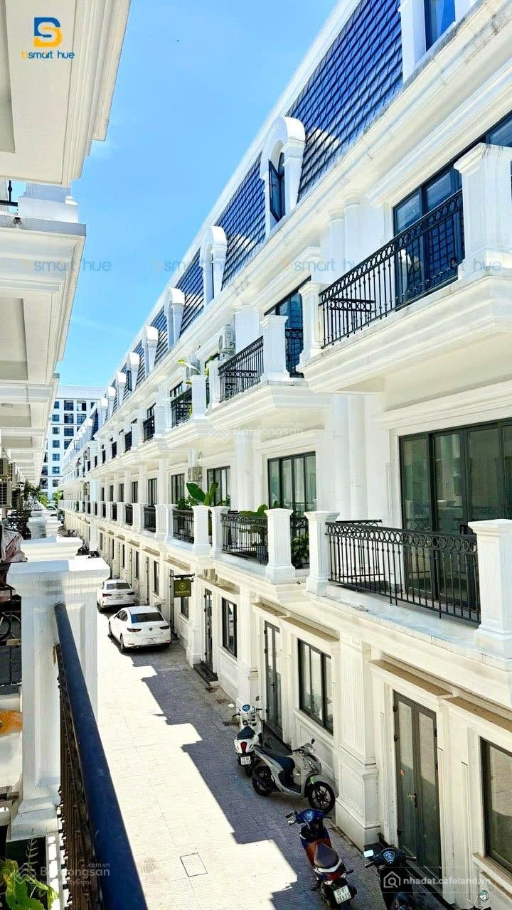 Bán nhà riêng: Sở hữu nhà mặt phố Thành phố Huế vị trí trung tâm cao ráo thiết k
