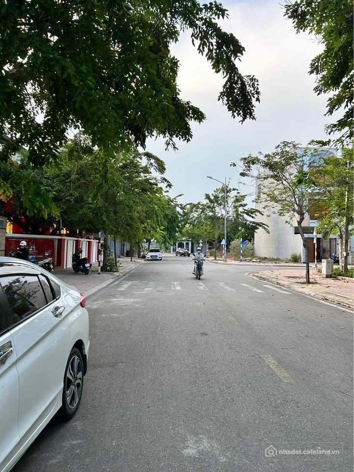 Bán đất thổ cư: Lô đất tái định cư Nam Cường Thành, vị trí đắc địa, 100m², giá 2