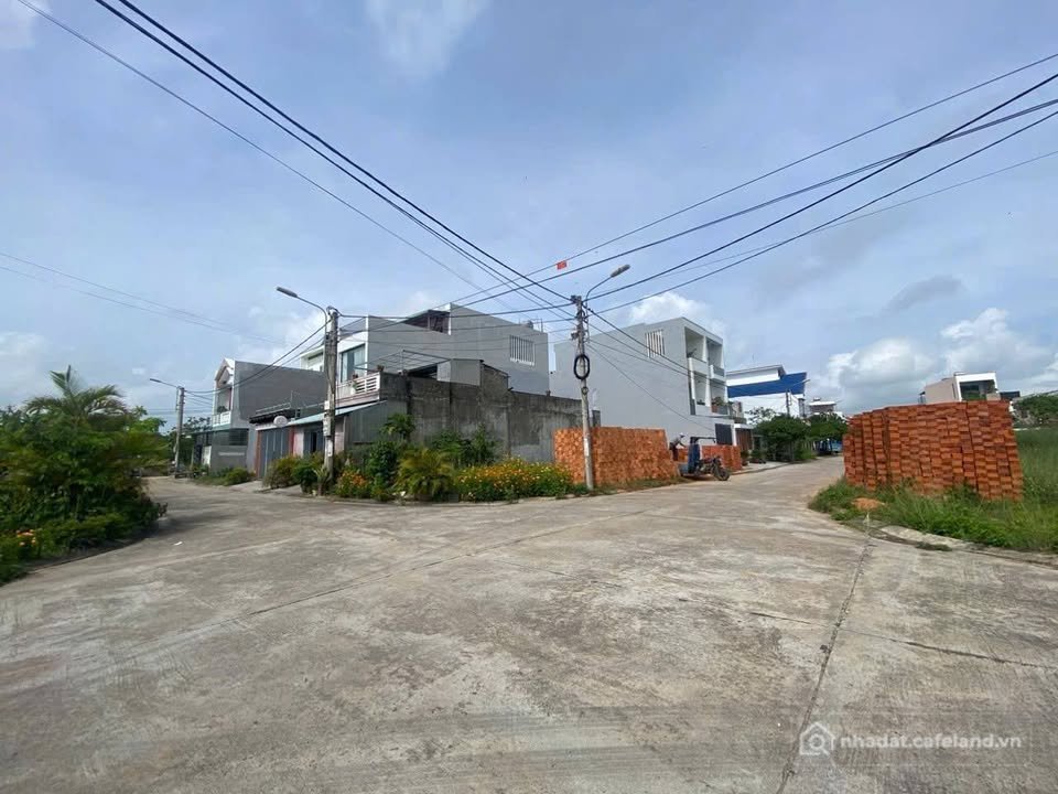 Bán đất thổ cư: Bán đất lô góc khu nhà hát Phú Lâm - Diện tích 116,3m2