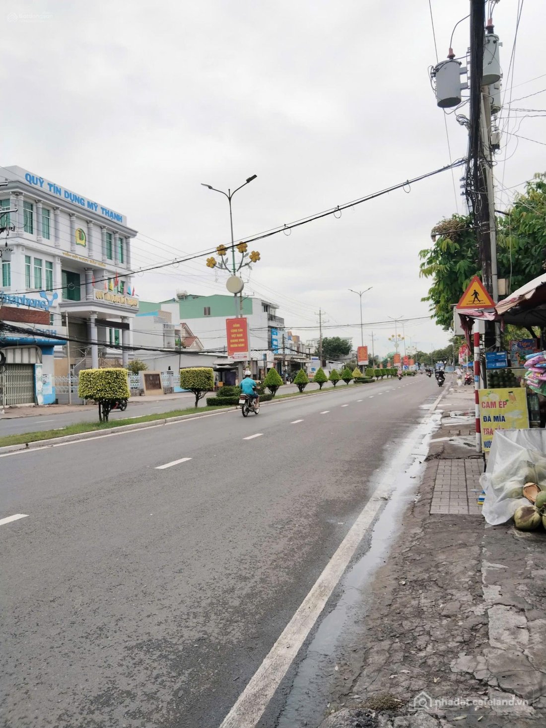 Bán nhà riêng: Bán nhà mặt tiền 300m2 Trần Hưng Đạo - An Giang. Giá nhỉnh 8 tỷ
