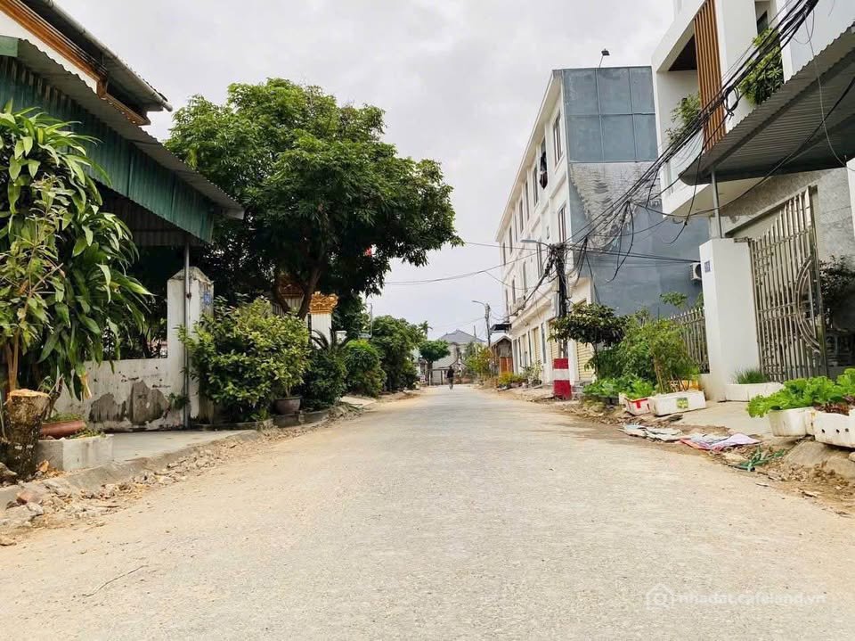 Bán đất thổ cư: Chủ gửi bán đất mặt đường Đa Phúc, Dương Kinh, Hải Phòng