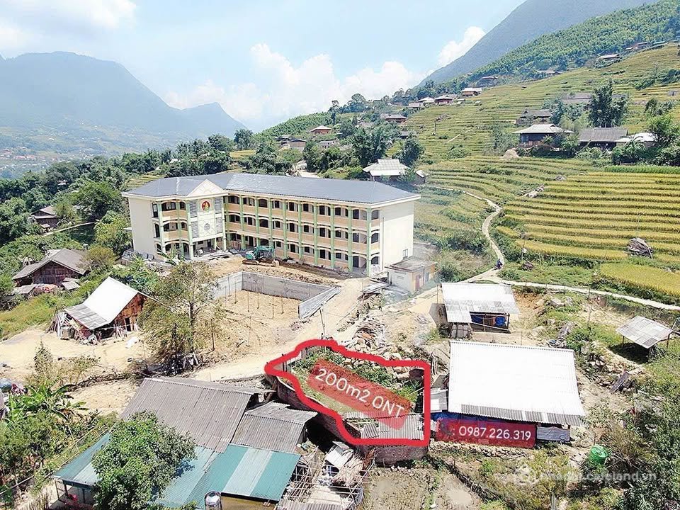 Bán đất thổ cư: Đất vàng Sa Pa 200m² thổ cư view đỉnh, giá 2 tỷ - Cơ hội nghỉ dư