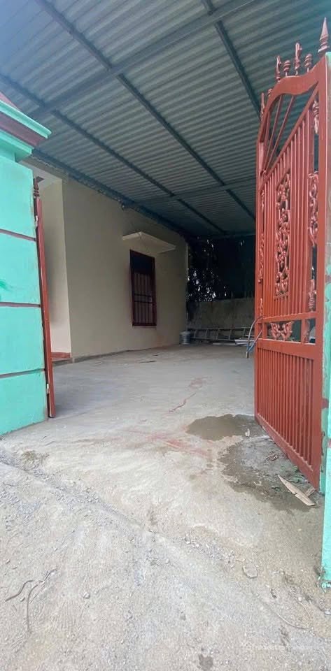 Bán nhà riêng: Bán nhà 132m2 hướng Tây Nam, có chỗ để ô tô tại Thành phố Lai Châ
