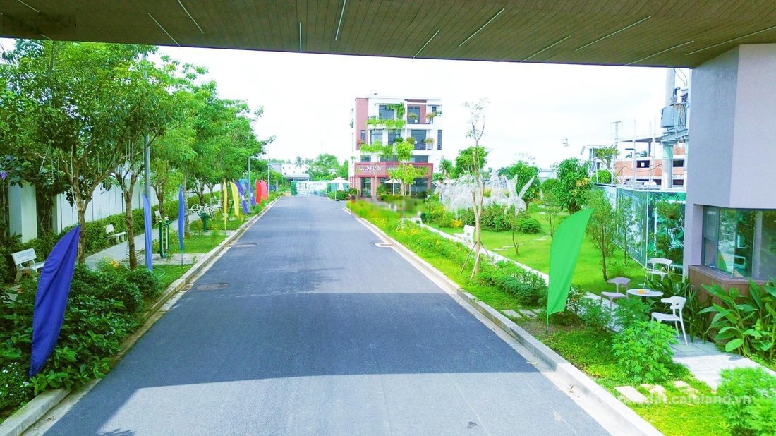 Bán nhà phố dự án: Bán Shophouse The Larita Mỹ Yên - Bến Lức, Sổ riêng