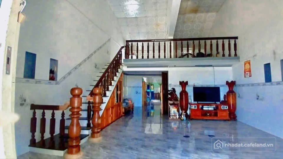 Bán nhà riêng: Bán nhà trung tâm thị trấn Phú Hòa, 120,6m2, đường 11,5m