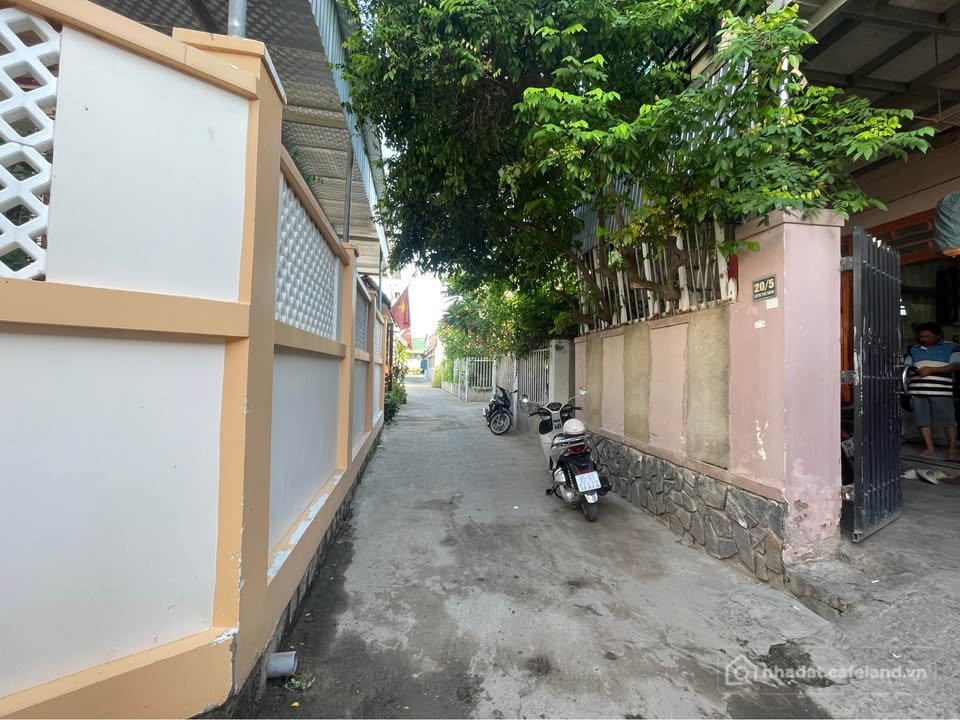 Bán nhà riêng: Siêu phẩm nhà gác lửng mới tinh, đẹp lung linh vừa về tay