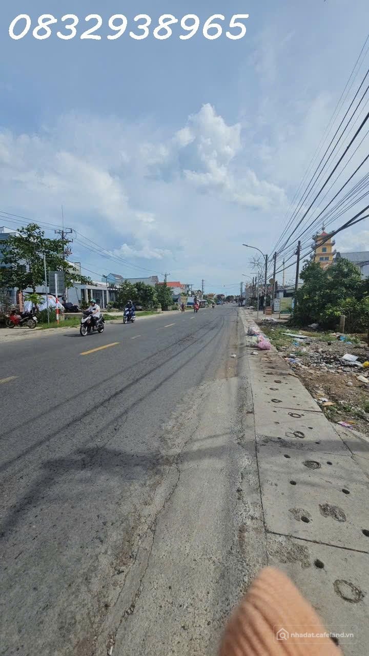 Bán nhà riêng: BÁN NHÀ CẤP 4. NHÀ GỐC 2 MẶT TIỀN .SÁT BÊN QL 54 ĐƯỜNG LƯU NHƠN 