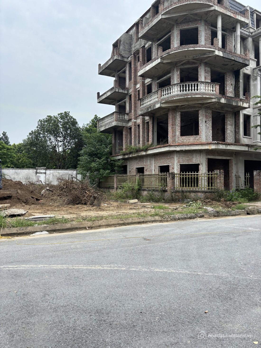 Bán nhà riêng: Bán Nhà riêng 107.9m2 có sẵn 107.9 m2 thổ cư giá 7.9 tỷ tại - Chọ