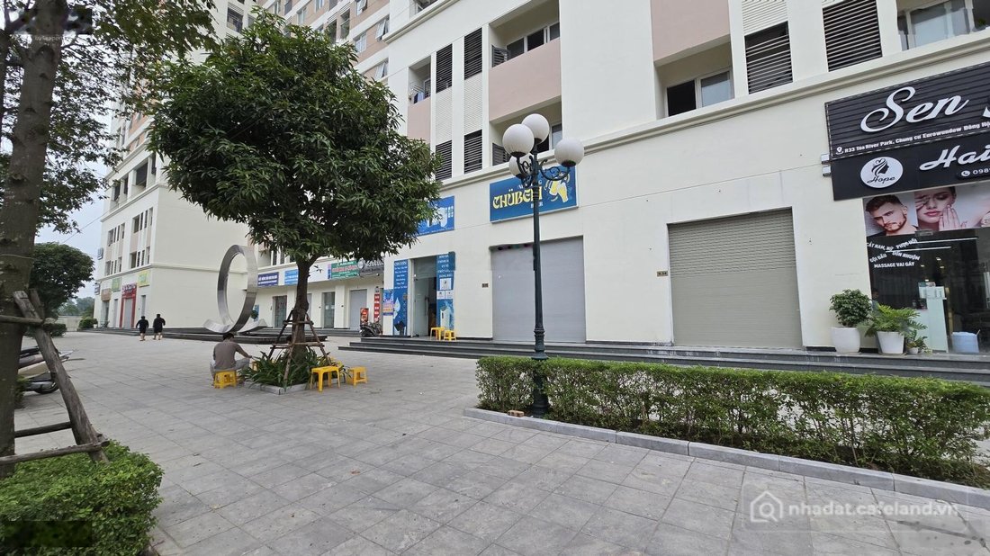 Bán nhà phố dự án: Bán duy nhất 1 căn shophouse mặt ngoài hướng Đông Nam( sổ lâu