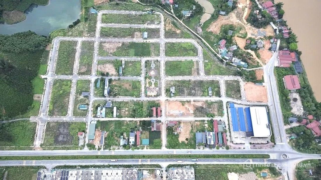 Bán đất thổ cư: 1 lô góc 2 mặt tiền 8x15m tại tái định cư số 5 Yên Bái, giá chỉ 