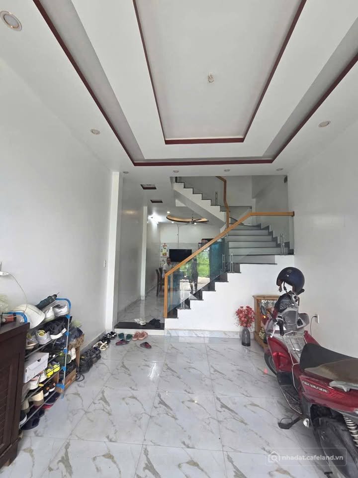 Bán nhà riêng: Siêu phẩm nhà 3 tầng tại Đồng Tải, Kiến An, Hải Phòng đang chờ ch