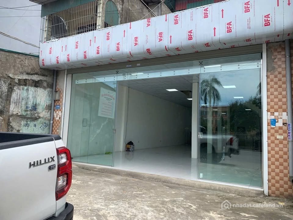 Bán nhà riêng: Chào mừng quý vị đến với siêu phẩm nhà đất tọa lạc ngay trên trục